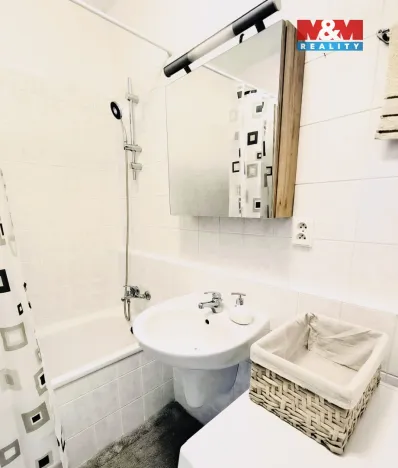 Pronájem bytu 2+kk, Praha - Hlubočepy, Trnkovo náměstí, 71 m2