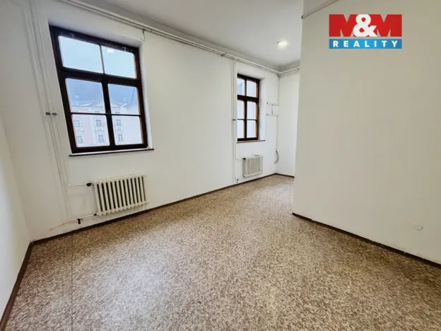 Pronájem obchodního prostoru, Jihlava, Masarykovo náměstí, 360 m2