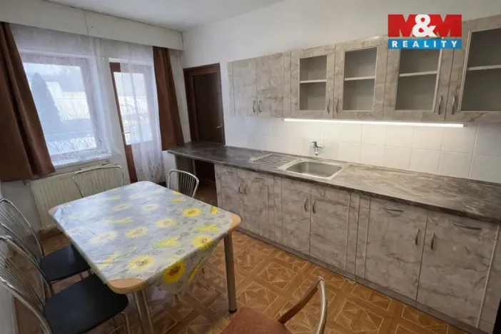 Prodej rodinného domu, Bělotín, 252 m2