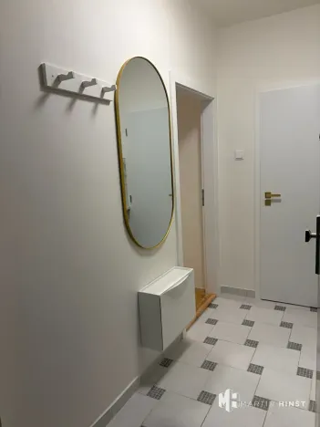 Pronájem bytu 1+kk, Praha - Vinohrady, Hradecká, 26 m2