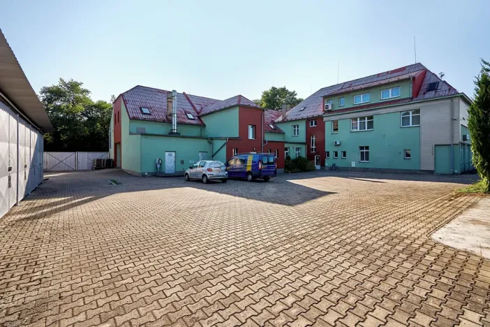 Prodej obchodního prostoru, Kladno, Vrapická, 1614 m2