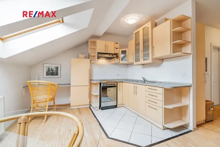 Prodej bytu 2+kk, Praha - Žižkov, Blahníkova, 40 m2