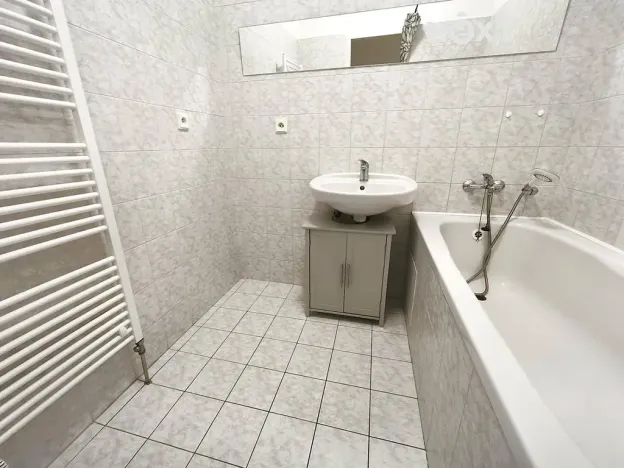 Pronájem bytu 2+kk, Pardubice, Na Labišti, 53 m2