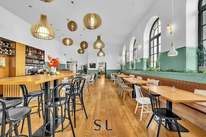 Prodej ubytování, Osečná, Svatovítské náměstí, 1005 m2