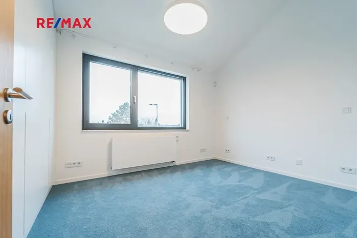 Pronájem bytu 3+kk, Praha - Kunratice, Děbolínská, 92 m2