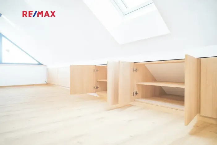 Prodej bytu 4+1, Černilov, 130 m2