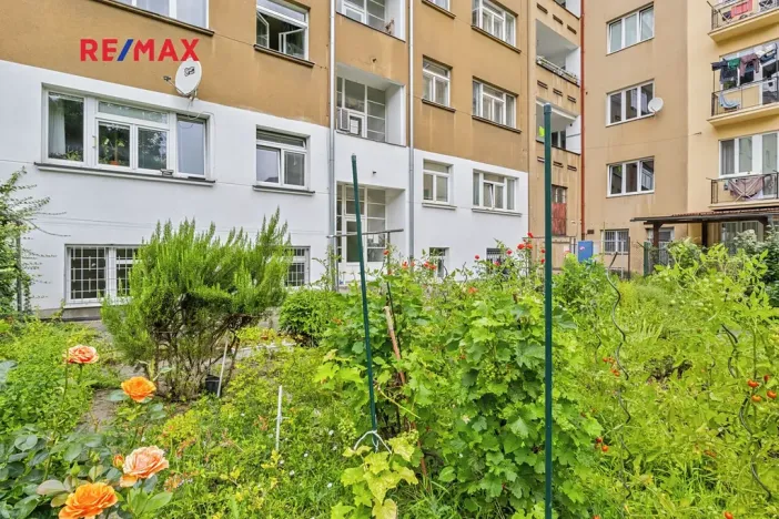 Prodej bytu 2+kk, Praha - Podolí, Podolská, 44 m2