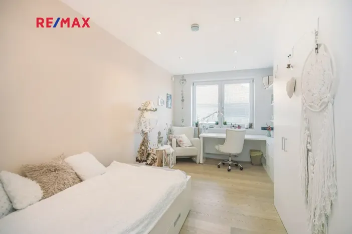 Prodej atypického bytu, Pardubice, Nerudova, 160 m2