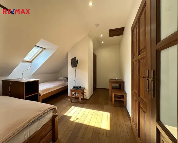 Prodej ubytování, Holetín, 800 m2