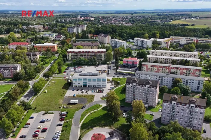 Pronájem ordinace, Milovice, Spojovací, 64 m2