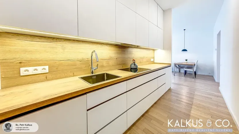 Pronájem bytu 3+kk, Hradec Králové, Ulrichovo náměstí, 85 m2