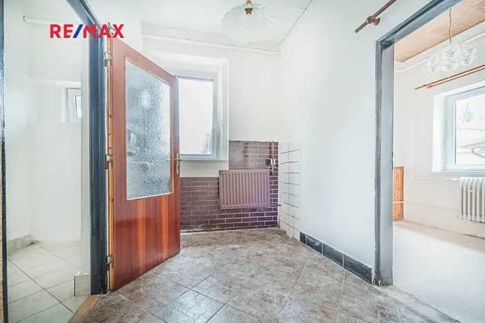 Prodej rodinného domu, Praha - Dolní Počernice, Listopadová, 302 m2