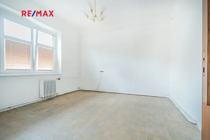 Prodej rodinného domu, Praha - Dolní Počernice, Listopadová, 302 m2