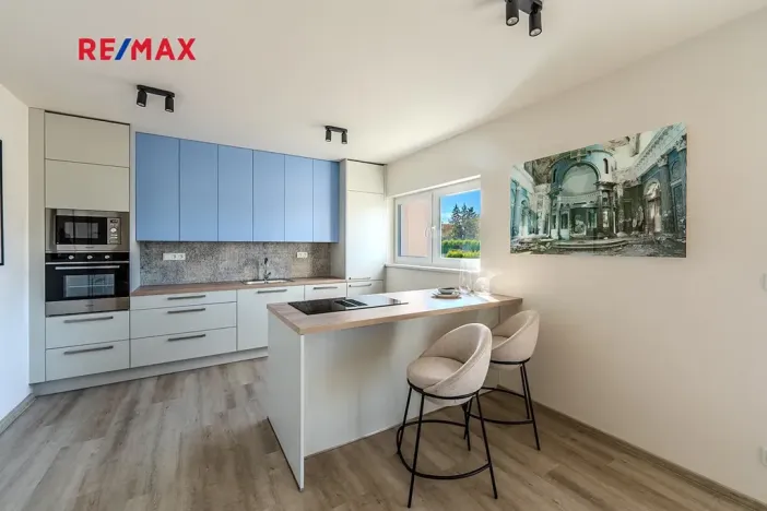 Prodej bytu 4+kk, Hradec Králové, Meruňková, 86 m2