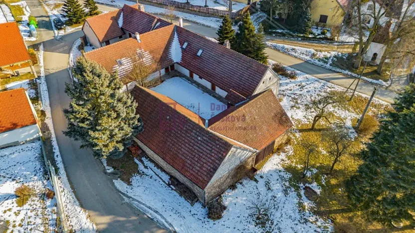 Prodej rodinného domu, Pluhův Žďár, 566 m2