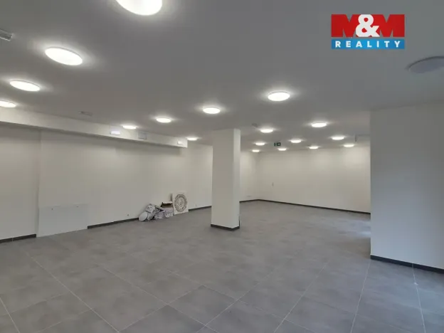 Pronájem obchodního prostoru, Tuchoměřice, 128 m2