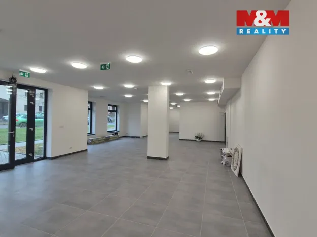 Pronájem obchodního prostoru, Tuchoměřice, 128 m2