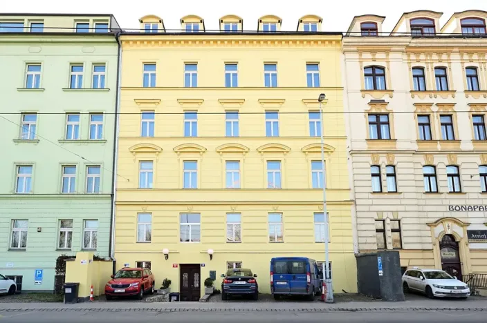 Pronájem bytu 1+kk, Praha - Smíchov, Radlická, 15 m2