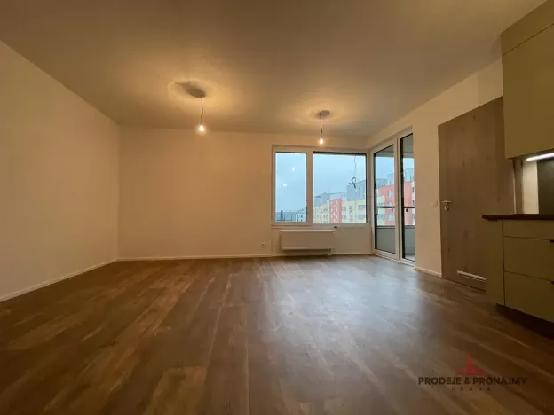 Pronájem bytu 2+kk, Praha, Plzeňská, 63 m2