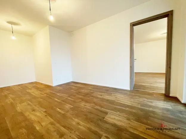 Pronájem bytu 2+kk, Praha, Plzeňská, 63 m2