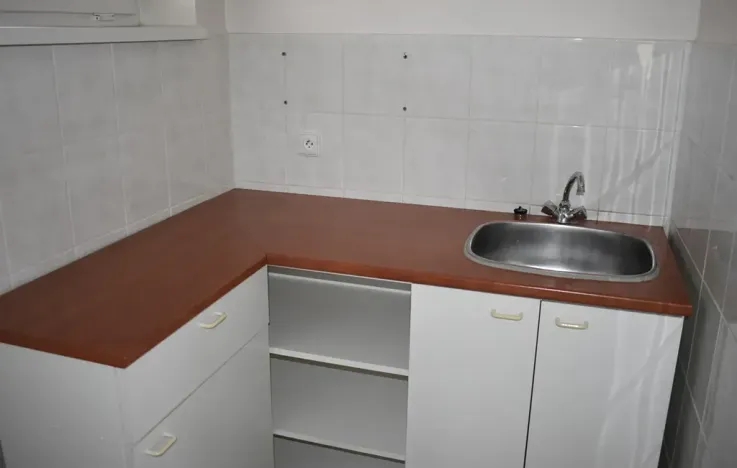 Pronájem kanceláře, Chlumec, U Dálnice, 42 m2