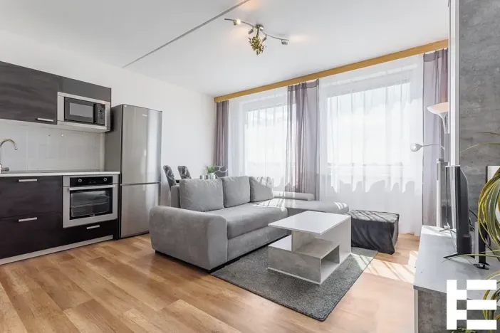 Pronájem bytu 2+kk, Praha - Černý Most, Bryksova, 42 m2