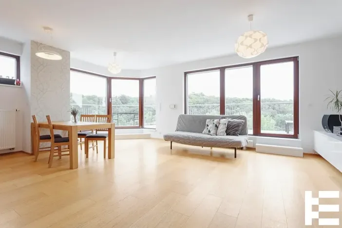 Pronájem bytu 3+kk, Praha - Hloubětín, Nademlejnská, 92 m2