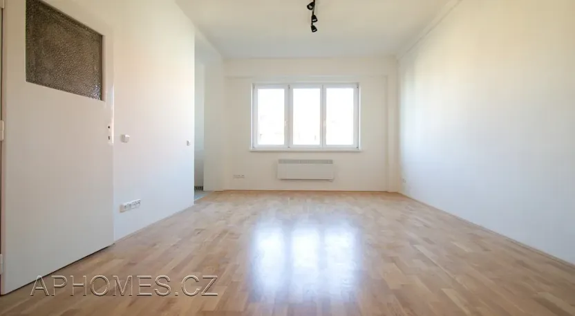 Pronájem bytu 2+kk, Praha - Nusle, U čtyř domů, 60 m2