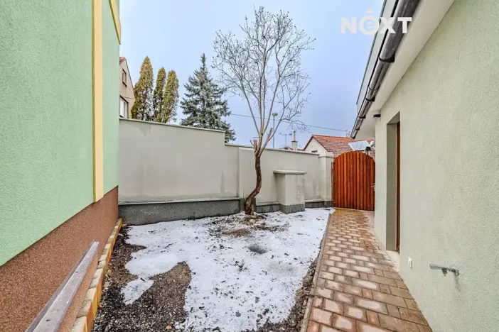 Prodej bytu 1+1, Praha - Zbraslav, Elišky Přemyslovny, 41 m2