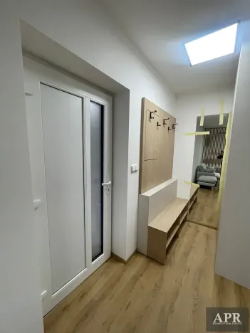 Pronájem bytu 1+kk, Zlín, Pod Hradem II, 27 m2