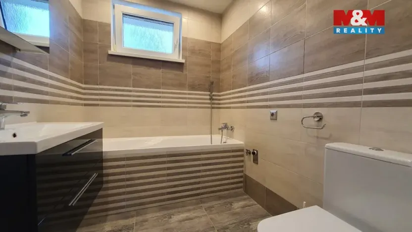 Pronájem bytu 2+1, Ostrov, Jungmannova, 51 m2