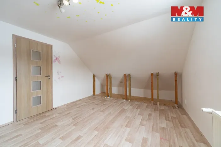 Prodej rodinného domu, Libá, 127 m2