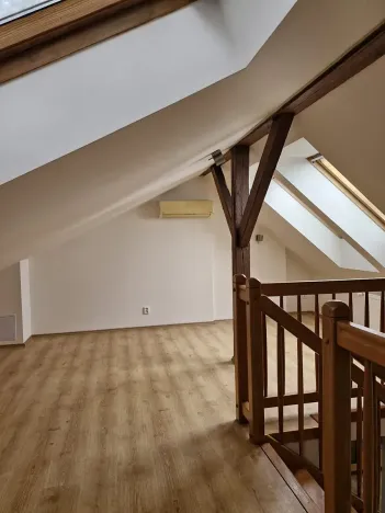 Pronájem bytu 2+kk, Praha - Bubeneč, Malířská, 95 m2