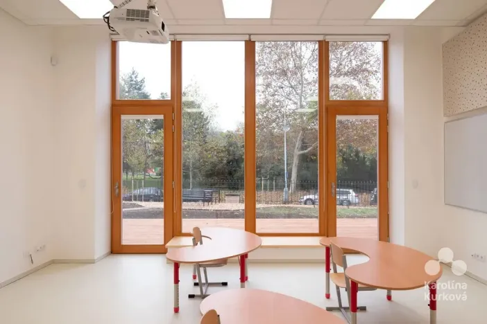 Pronájem kanceláře, Praha - Podolí, Podolská, 500 m2