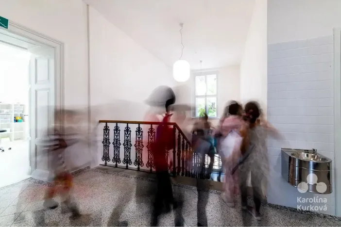 Pronájem kanceláře, Praha - Podolí, Podolská, 500 m2