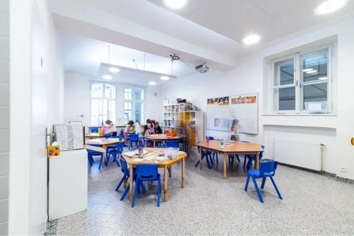 Pronájem kanceláře, Praha - Podolí, Podolská, 500 m2