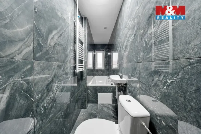 Prodej bytu 2+1, Děčín - Děčín VI-Letná, Husitská, 71 m2