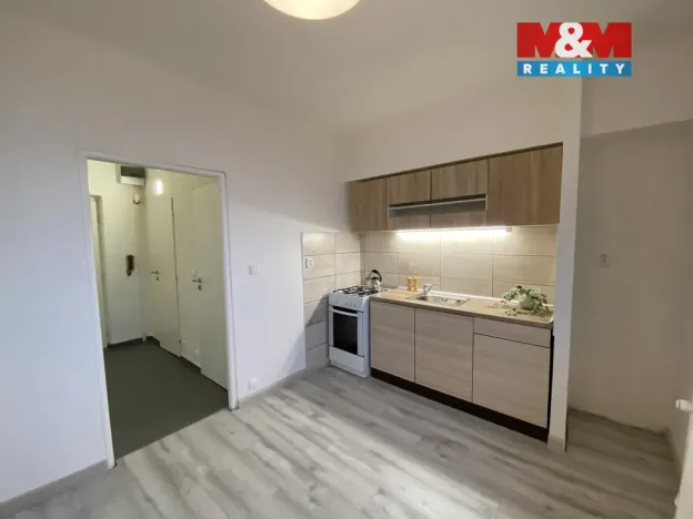 Pronájem bytu 1+1, Ostrava - Poruba, náměstí Antonie Bejdové, 35 m2