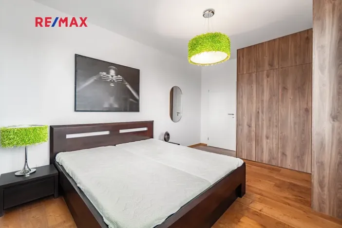 Pronájem bytu 2+kk, Horoměřice, Karla IV., 53 m2