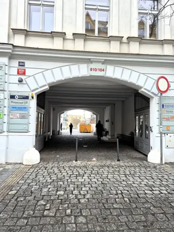 Pronájem bytu 1+kk, Praha - Vinohrady, Korunní, 42 m2