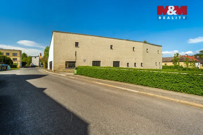 Prodej obchodního prostoru, Česká Kamenice, Lipová, 1225 m2