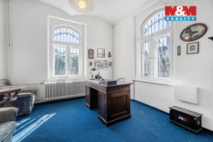 Prodej obchodního prostoru, Česká Kamenice, Lipová, 1225 m2