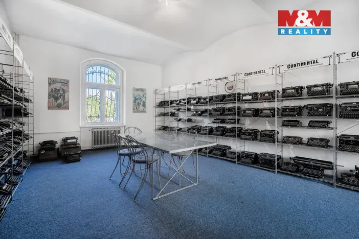 Prodej obchodního prostoru, Česká Kamenice, Lipová, 1225 m2