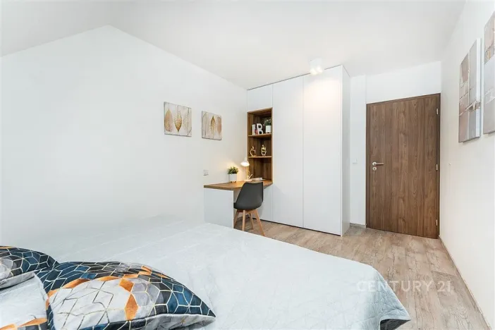 Pronájem bytu 2+kk, Praha, Plzeňská, 43 m2