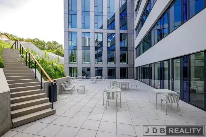 Pronájem kanceláře, Praha - Smíchov, Plzeňská, 120 m2