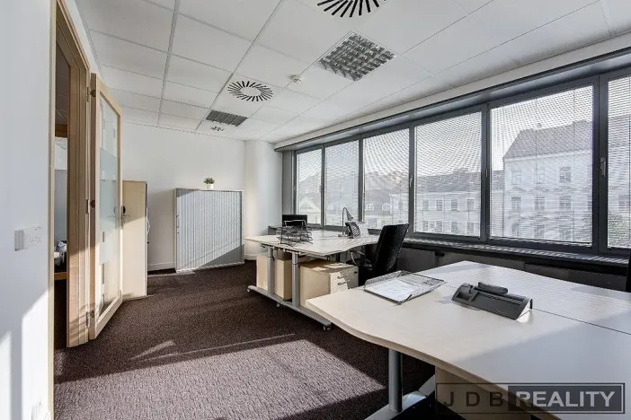 Pronájem kanceláře, Praha - Smíchov, Nádražní, 75 m2