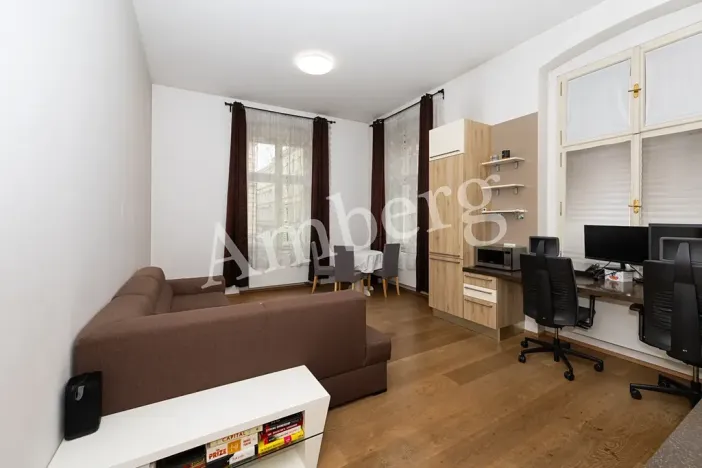 Pronájem bytu 2+kk, Praha - Smíchov, Staropramenná, 65 m2