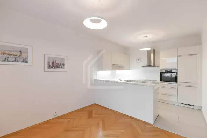 Pronájem bytu 4+1, Praha - Vinohrady, Belgická, 120 m2