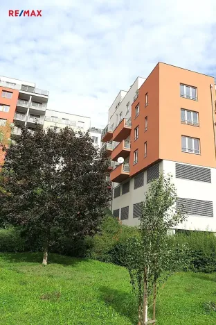Pronájem bytu 1+kk, Praha - Košíře, Plzeňská, 35 m2