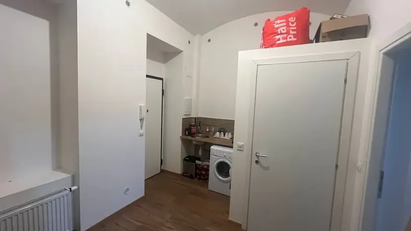 Pronájem obchodního prostoru, Praha - Vyšehrad, Neklanova, 60 m2